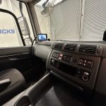DAF CF 330 6×2 Rear Lift Sleeper Cab Curtainsider - thumbnail