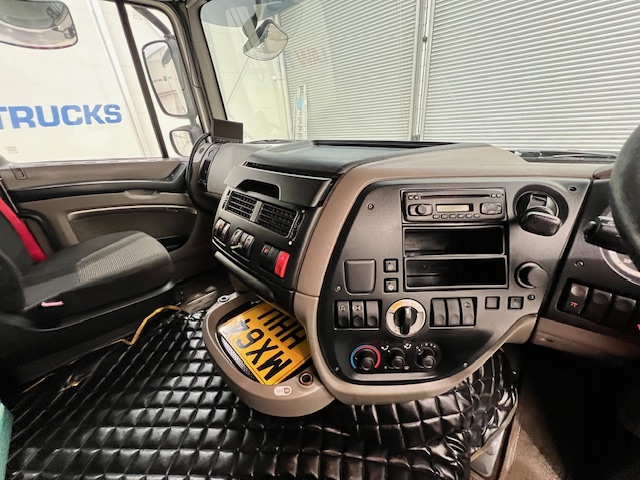 DAF XF105 460 6×2 Space Cab Tractor Unit