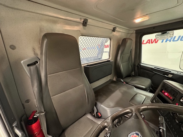 Scania P250 4×2 Day Cab Skip Loader