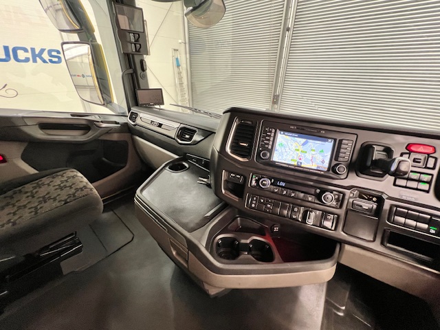 Scania S450 6×2 Midlift Highline Tractor Unit