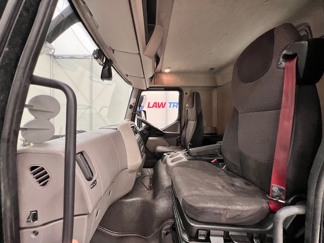 DAF LF 260 4×2 Rest Cab Tractor Unit