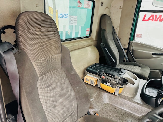 DAF CF75 310 Day Cab Dropside Brick Grab