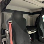 MAN TGM 18.250 4×2 Sleeper Cab Curtainsider - thumbnail