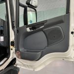 Scania P280 6×2 Rear Lift Day Cab Fridge Box - thumbnail