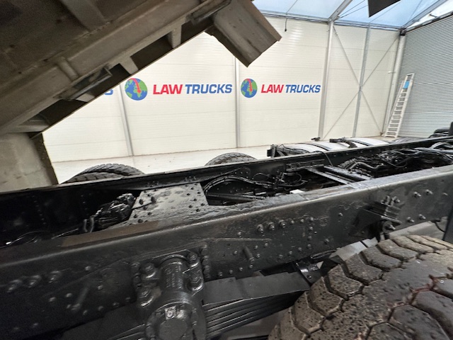 DAF CF 370 8×4 Day Cab Tipper Manual