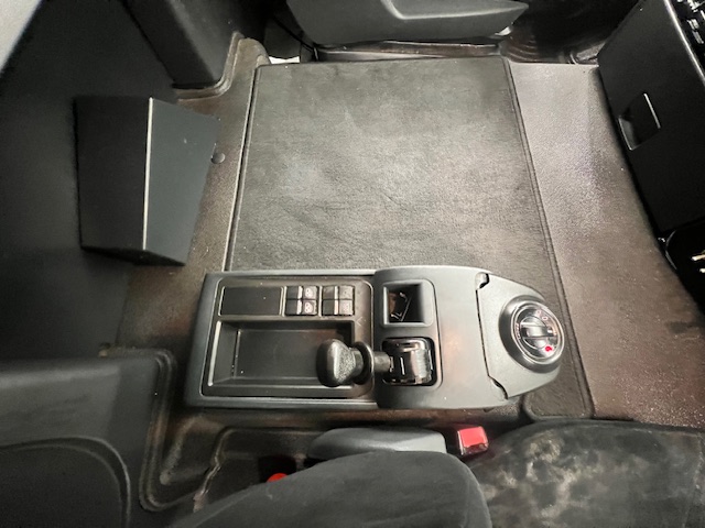 MAN TGS 26.320 6×2 Sleeper Cab Insulated Box Van