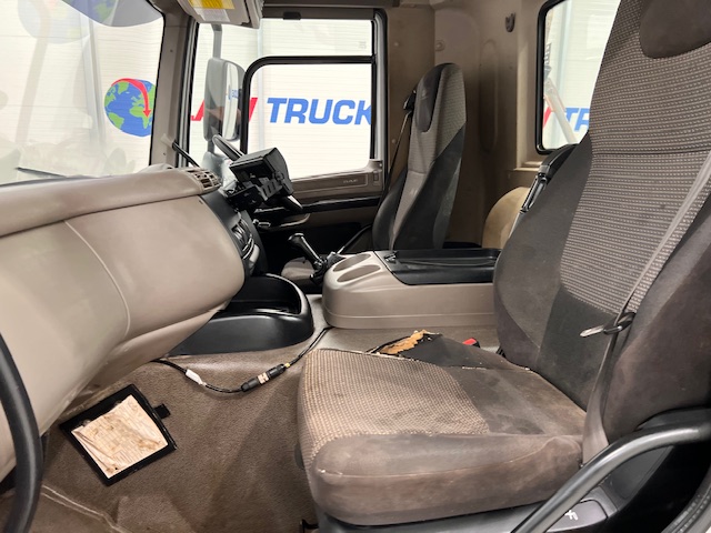 DAF CF85 410 8×4 Day Cab Hookloader Manual