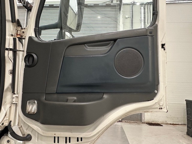 Volvo FM 450 6×2 Midlift Tractor Unit