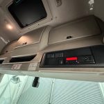 DAF CF 330 6×2 Rear Lift Sleeper Cab Curtainsider - thumbnail
