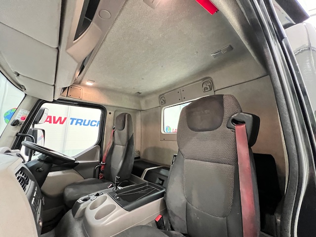 DAF LF 260 4×2 Rest Cab Tractor Unit