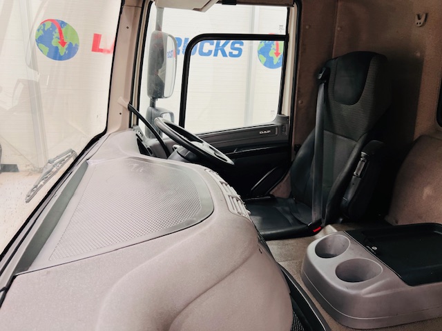 DAF CF 330 6×2 Rear Lift Fridge Box