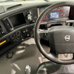Volvo FM 450 6×2 Sleeper Cab Curtainsider - thumbnail
