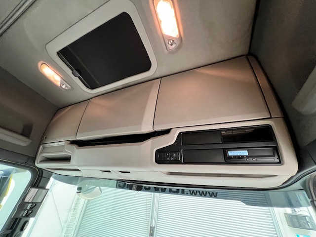 Scania S450 6×2 Midlift Highline Tractor Unit