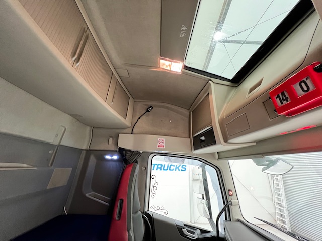 Volvo FH 500 6×2 Sleeper Cab Midlift Tractor Unit
