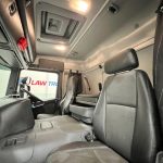 Scania P230 4×2 Sleeper Cab Curtainsider - thumbnail