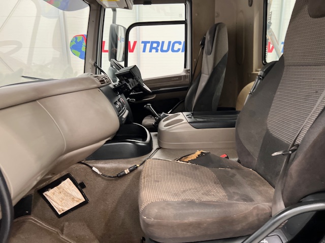 DAF CF85 410 8×4 Day Cab Hookloader Manual