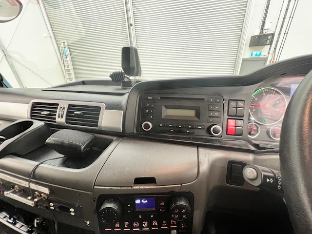 MAN TGS 26.320 6×2 Sleeper Cab Insulated Box Van