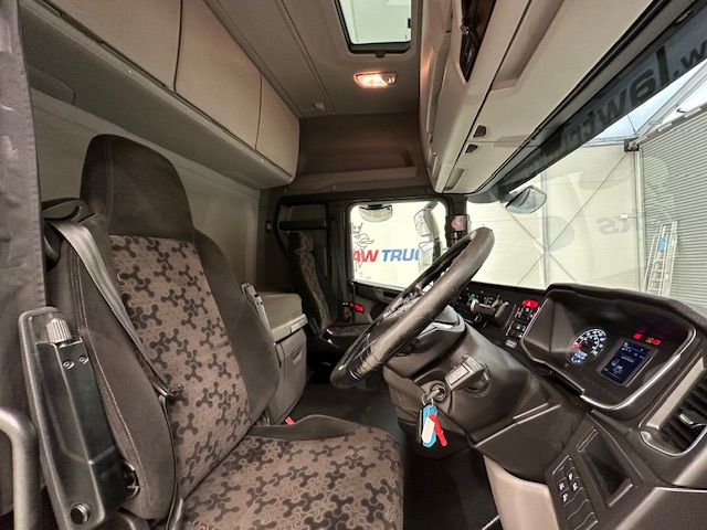 Scania S450 6×2 Midlift Highline Tractor Unit