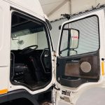Volvo FM9 260 10 Tyre Sleeper Cab Curtainsider - thumbnail