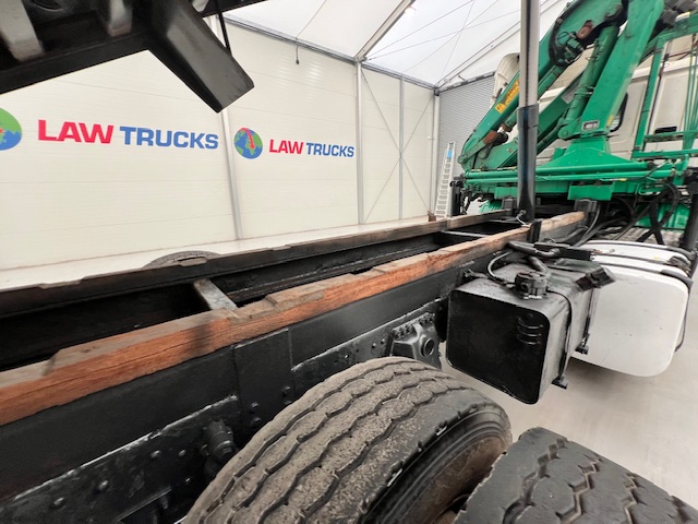 Scania P270 10 Tyre Day Cab Bulk Tipper with Crane