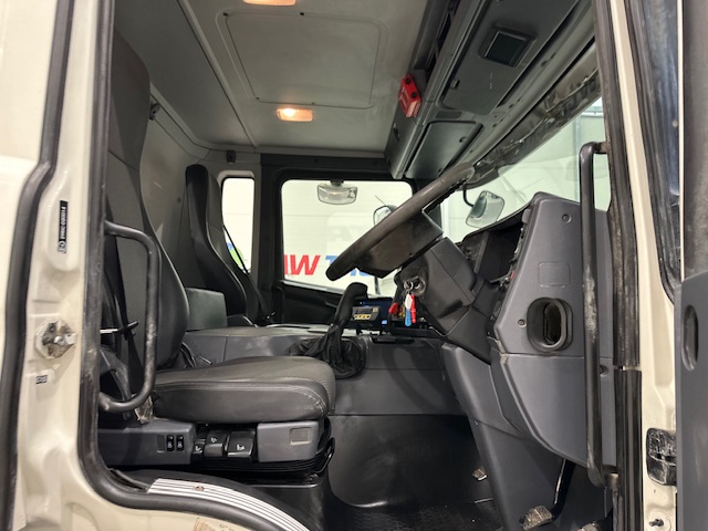 Scania P400 8×4 Rest Cab Steel Tipper