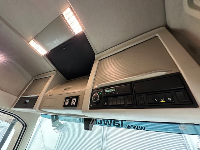 Volvo FH 500 6×2 Midlift Tractor Unit