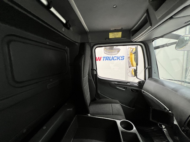 Mercedes Axor 2529 Rear Lift Brick Grab Manual