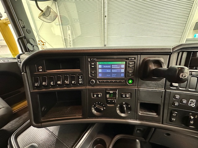 Scania R450 6×2 Midlift Topline Tractor Unit