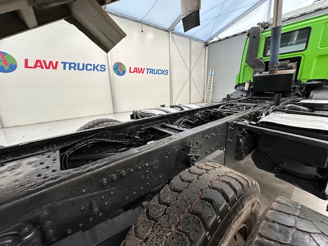 DAF CF 370 8×4 Day Cab Tipper Manual