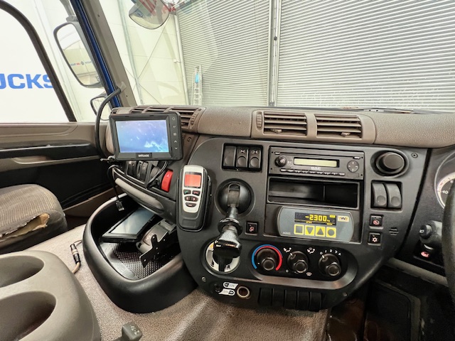 DAF CF85 360 8×4 Day Cab Hookloader