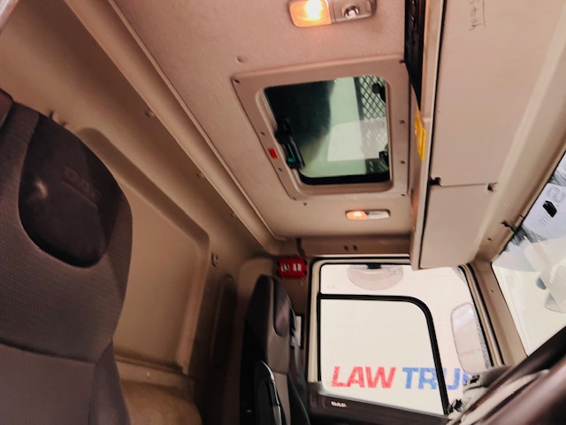 DAF CF 250 4×2 Day Cab Fridge Box