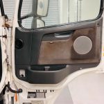 Volvo FM9 260 10 Tyre Sleeper Cab Curtainsider - thumbnail