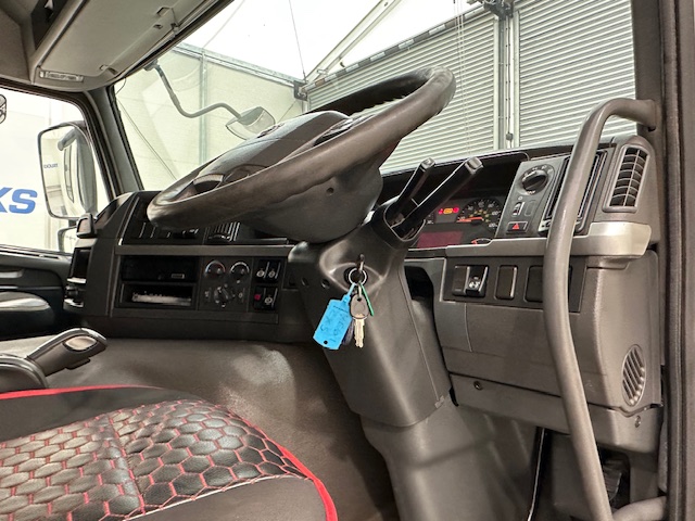 Volvo FM 450 6×2 Midlift Tractor Unit