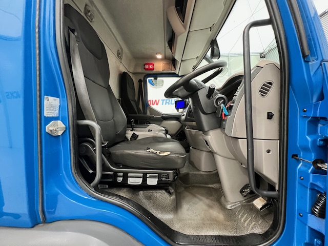DAF LF 180 Day Cab Dropside with Tail Lift