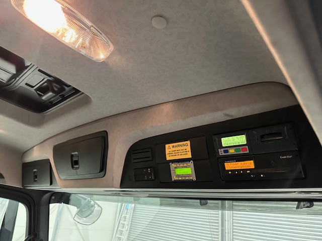 Mercedes Antos 1827 Day Cab Fridge Box