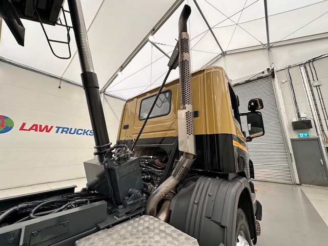 Scania P400 8×4 Day Cab Bulk Tipper Manual