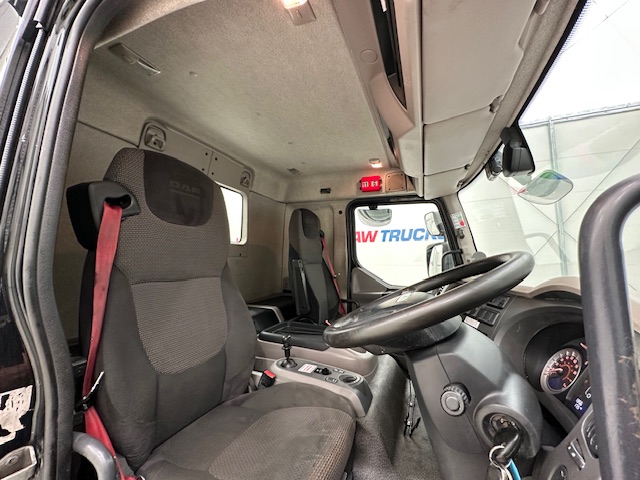 DAF LF 260 4×2 Urban Tractor Unit Trailer