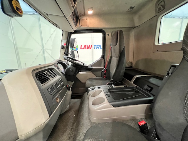 DAF LF 260 4×2 Rest Cab Tractor Unit