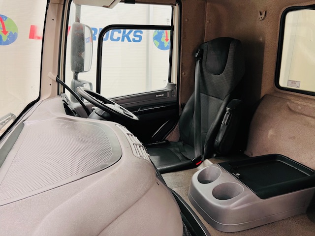 DAF CF 330 6×2 Rear Lift Fridge Box