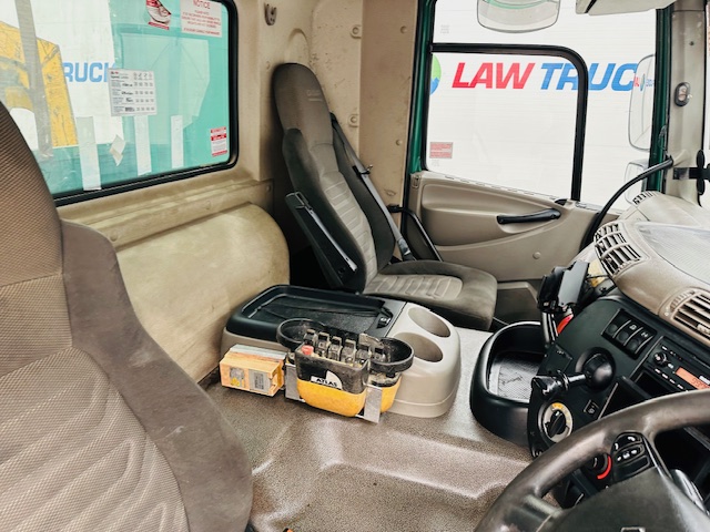 DAF CF75 310 Day Cab Dropside Brick Grab