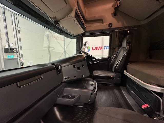 Scania R450 6×2 Midlift Topline Tractor Unit