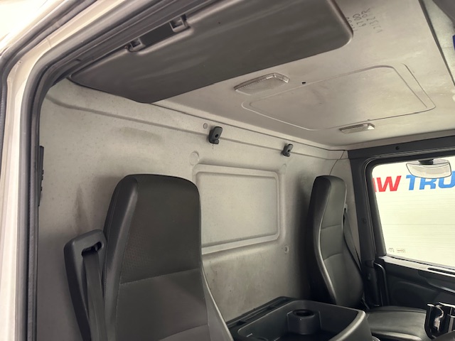 Scania P280 6×2 Rear Lift Day Cab Fridge Box Manual