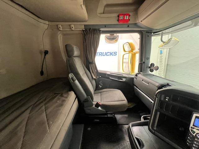 Scania R480 6×2 Midlift Topline Tractor Unit