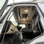 Mercedes Actros 1824 4×2 Sleeper Cab Curtainsider - thumbnail