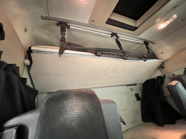Mercedes Actros 1824 4×2 Sleeper Cab Fridge Box