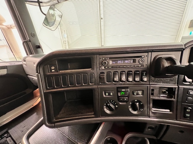 Scania R420 6×2 Midlift Topline Tractor Unit