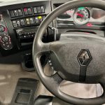 Renault C320 6×2 Day Cab Dropside with Crane - thumbnail