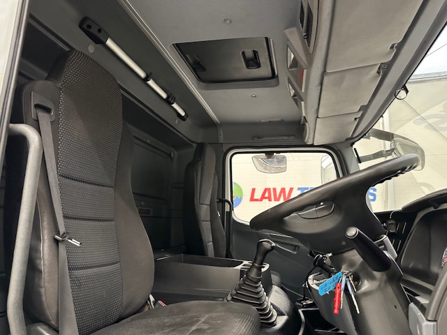 Mercedes Axor 1824 Day Cab Curtainsider Manual