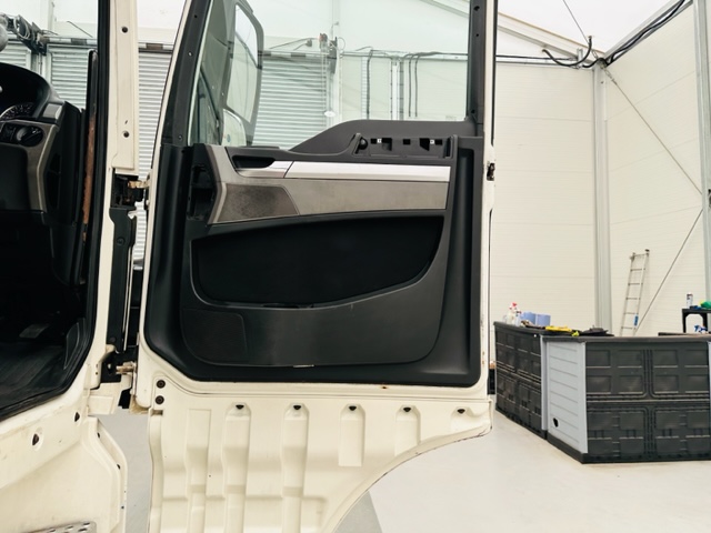 MAN TGX 26.440 6×2 Midlift Tractor Unit