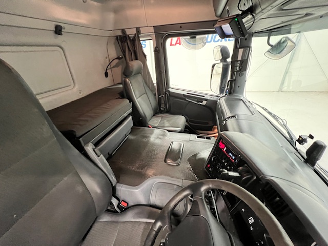 Scania P250 4×2 Sleeper Cab Fridge Box